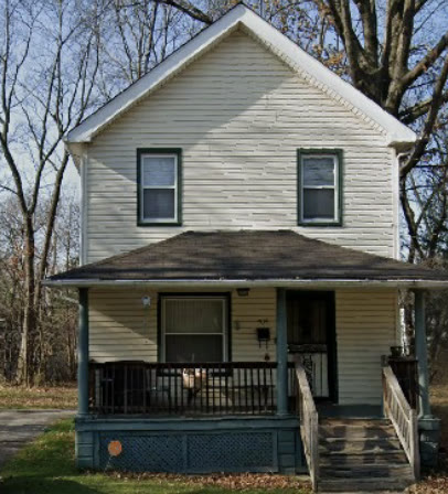 Residential home at 904 E 144th St, Cleveland, OH